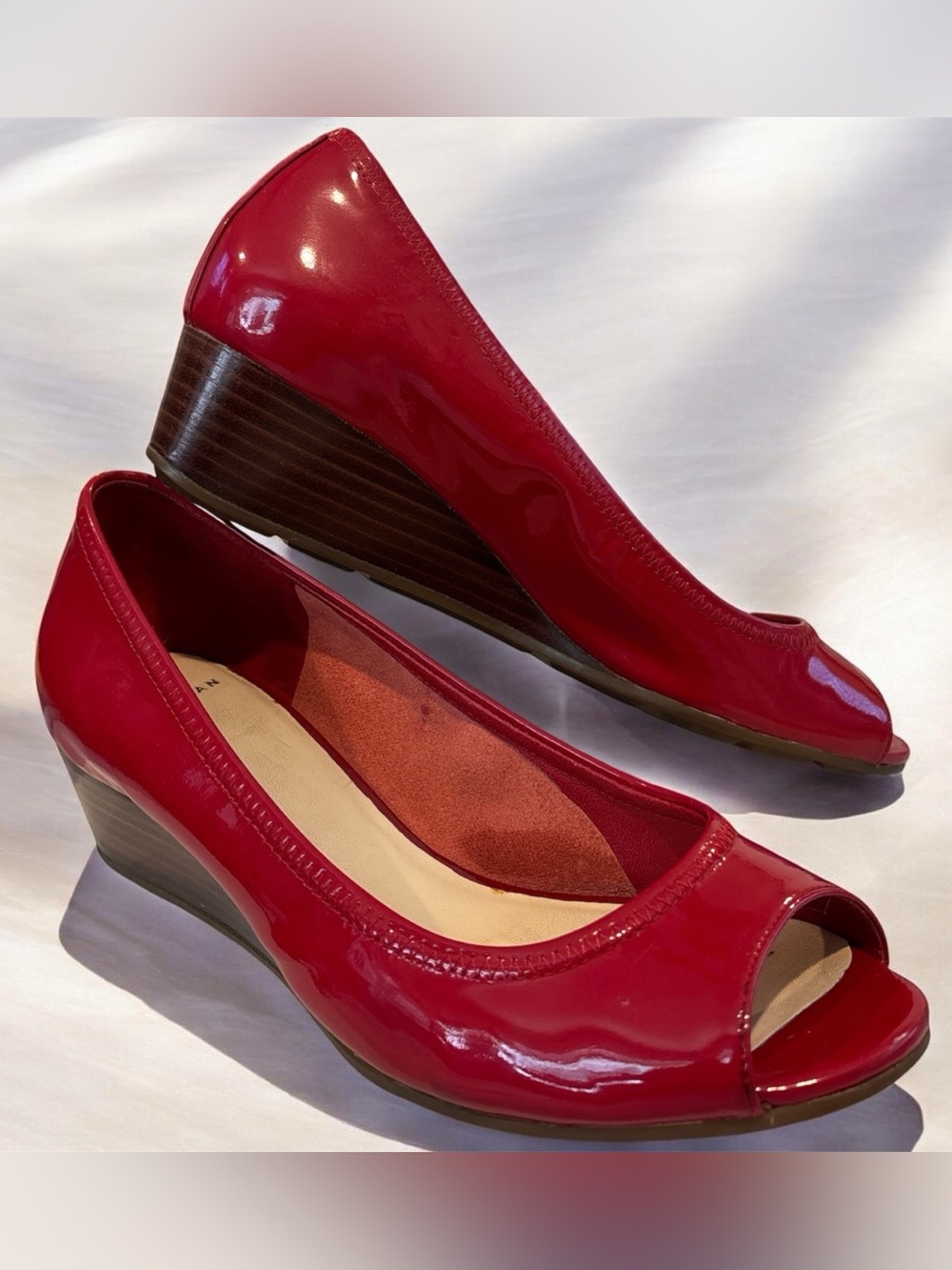 Cole Haan Red Patent Leather Peep Toe Wedge Heels Size 6B Nike Air Technology